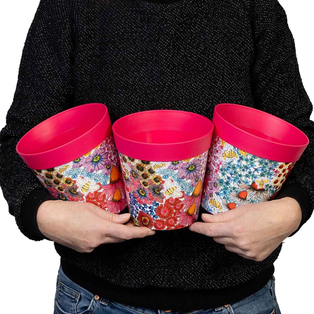 15cm pink flowers and bees plastic flowerpots set of 3